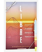 Cargar imagen en el visor de la galería, LIBRE- ENCONTRANDO LA VERDADERA LIBERTAD EN LA PALABRA DE DIOS- 30 DEVOCIONALES PARA HOMBRES CON BOLÍGRAFO