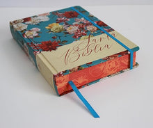 Cargar imagen en el visor de la galería, RVR60 BIBLIA DE APUNTES- TAPA DURA AZUL CELESTE CON FLORES EDICIÓN CANTOS PINTADOS