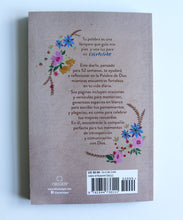 Cargar imagen en el visor de la galería, ORACIONES Y PROMESAS PARA LA MUJER- GUÍA DE ORACIONES Y VERSÍCULOS PARA 52 SEMANAS