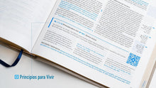 Cargar imagen en el visor de la galería, BIBLIA REINA VALERA 1960 QR- PRINCIPIOS PARA VIVIR- SIMIL PIEL AZUL