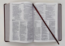 Cargar imagen en el visor de la galería, RV60 BIBLIA DE ESTUDIO DAKE- TAMAÑO GRANDE PIEL