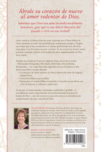 Cargar imagen en el visor de la galería, UN CAMINO AL AMOR REDENTOR- UN DEVOCIONAL DE 40 DÍAS