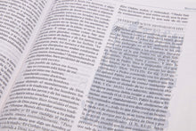 Cargar imagen en el visor de la galería, BIBLIA DE ESTUDIO APOLOGÉTICA REINA VALERA 1960- NEGRO IMITACIÓN PIEL