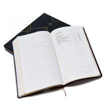 Cargar imagen en el visor de la galería, BIBLIA DEL MINISTRO RV1960 2020 NEGRA