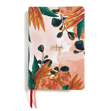 Cargar imagen en el visor de la galería, BIBLIA CENTRADA EN CRISTO-BIBLIA DEVOCIONAL PARA MUJERES
