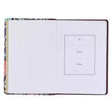 Cargar imagen en el visor de la galería, JOURNAL CLASSIC FLORAL KINDNESS MATTER LUXLEATHER