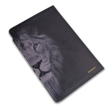 Cargar imagen en el visor de la galería, RVR60 BIBLIA CUBIERTA FLEX LEÓN 12 PUNTOS LETRA GRANDE
