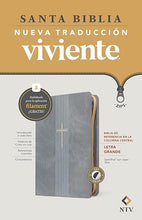 Cargar imagen en el visor de la galería, BIBLIA NTV LETRA GRANDE CON FILAMENT SENTIPIEL ZIPER GRIS CON  ÍNDICE
