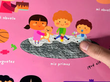 Cargar imagen en el visor de la galería, TOCA Y JUEGA- ¡GRACIAS, JESÚS!
