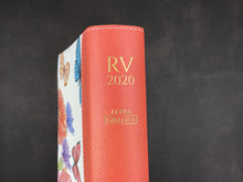 Cargar imagen en el visor de la galería, BIBLIA COMPACTA PORTÁTIL REINA VALERA 2020 PARA MUJER IMITACIÓN PIEL LETRA GRANDE
